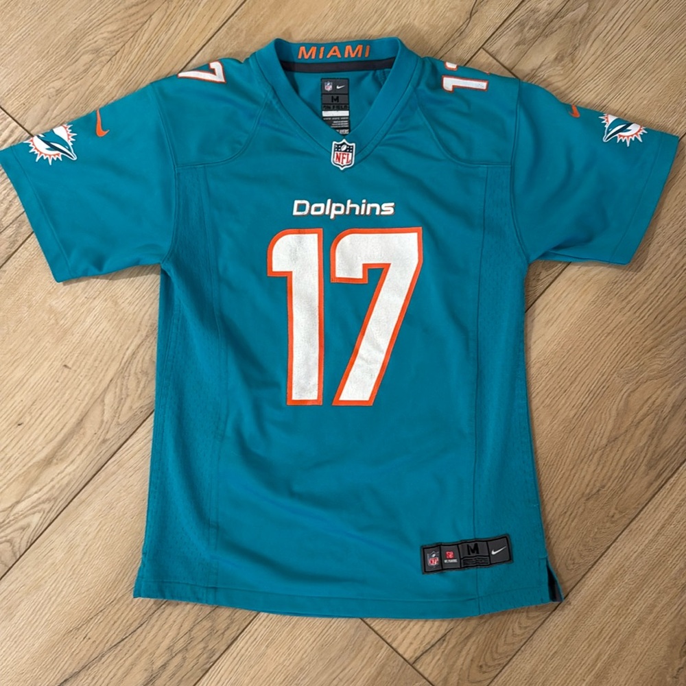 NFL youth v neck number and name Nike Tannehill Jersey 17 size medium